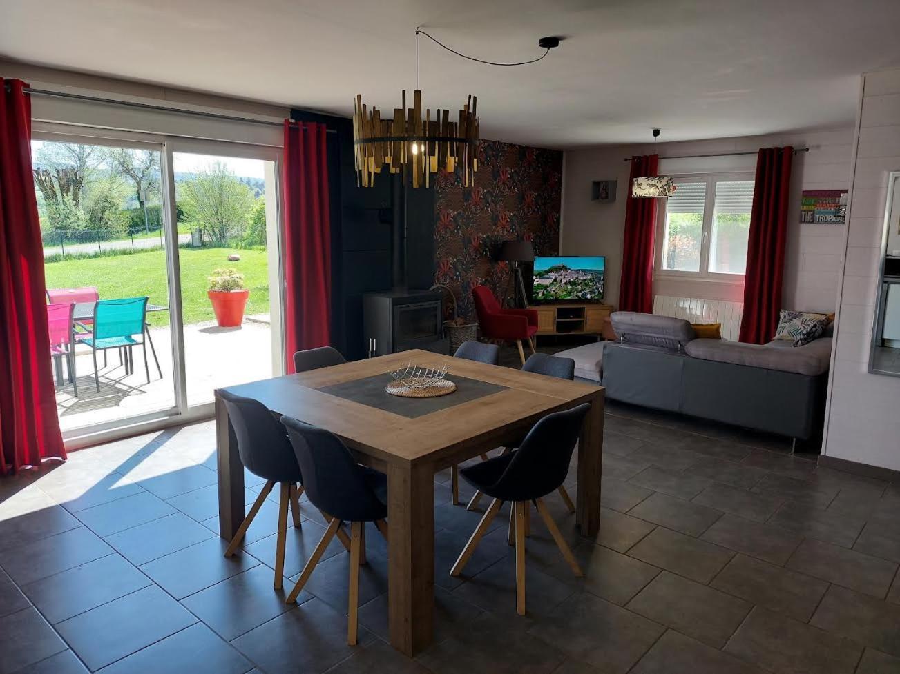 Entre Lacs Et Montagnes , Maison Individuelle,Lits Prepares, Parking Et Menage Inclus Baresia-sur-l'Ain Екстериор снимка